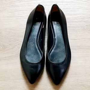 FRYE Regina Black Leather Pointed Flats Size 9